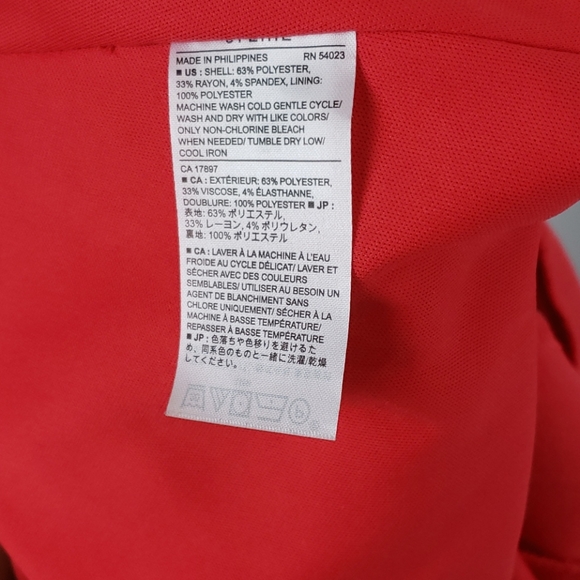 Banana Republic | Sleeveless with Bateau Neckline - Picture 8 of 8